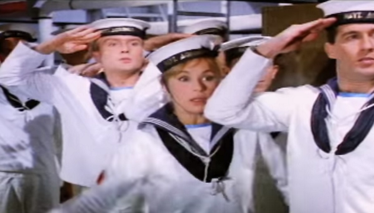 Ντίνος Καρύδης: Η ατάκα που του άνοιξε το δρόμο για την υποκριτική και ο ρόλος του Λάμπρου Κωνσταντάρα