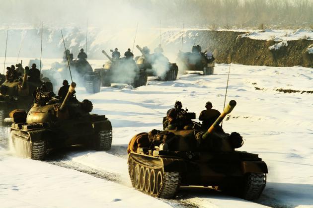 Ο Κινεζικός Στρατός δεν “μασάει” από το κρύο και ετοιμάζεται πυρετωδώς για πόλεμο! [pics]