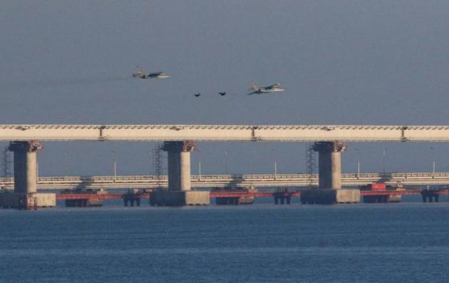 Η “διάδοχος” της Μέρκελ θέλει να αποκλειστεί η Ρωσία από την Αζοφική Θάλασσα!