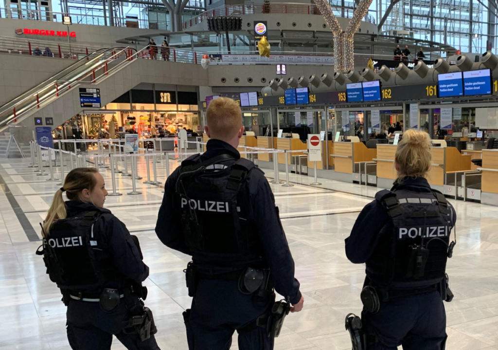 Λήξη συναγερμού στη Στουτγκάρδη μετά τις φήμες για επίθεση στο αεροδρόμιο