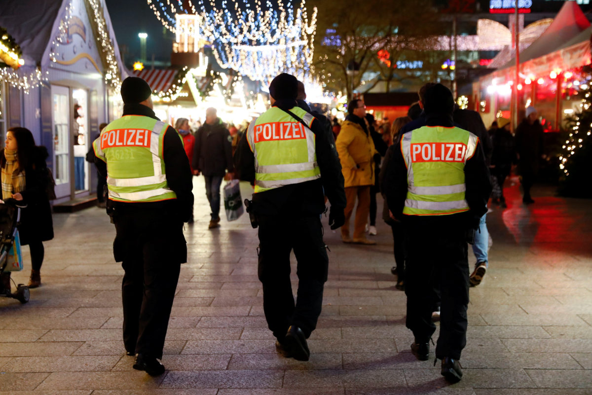 Γερμανία: Και άλλοι αστυνομικοί συμμετέχουν σε ακροδεξιές οργανώσεις!