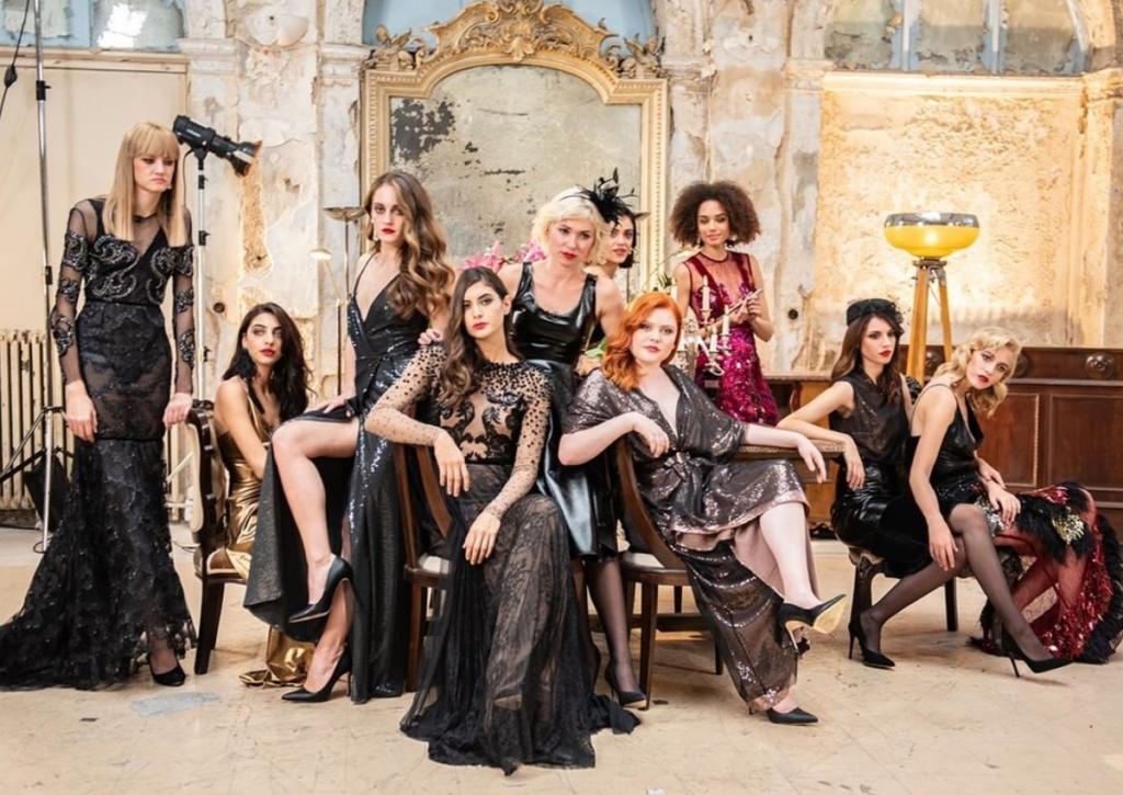 GNTM: Οι παίκτριες συμμετέχουν στο νέο βίντεοκλιπ γνωστής dj και μας μεταφέρουν στα ’80s