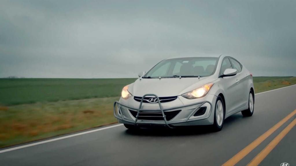 Έκανε 1.600.000 km με ένα Hyundai Elantra και της έκαναν δώρο ένα καινούργιο για να συνεχίσει!