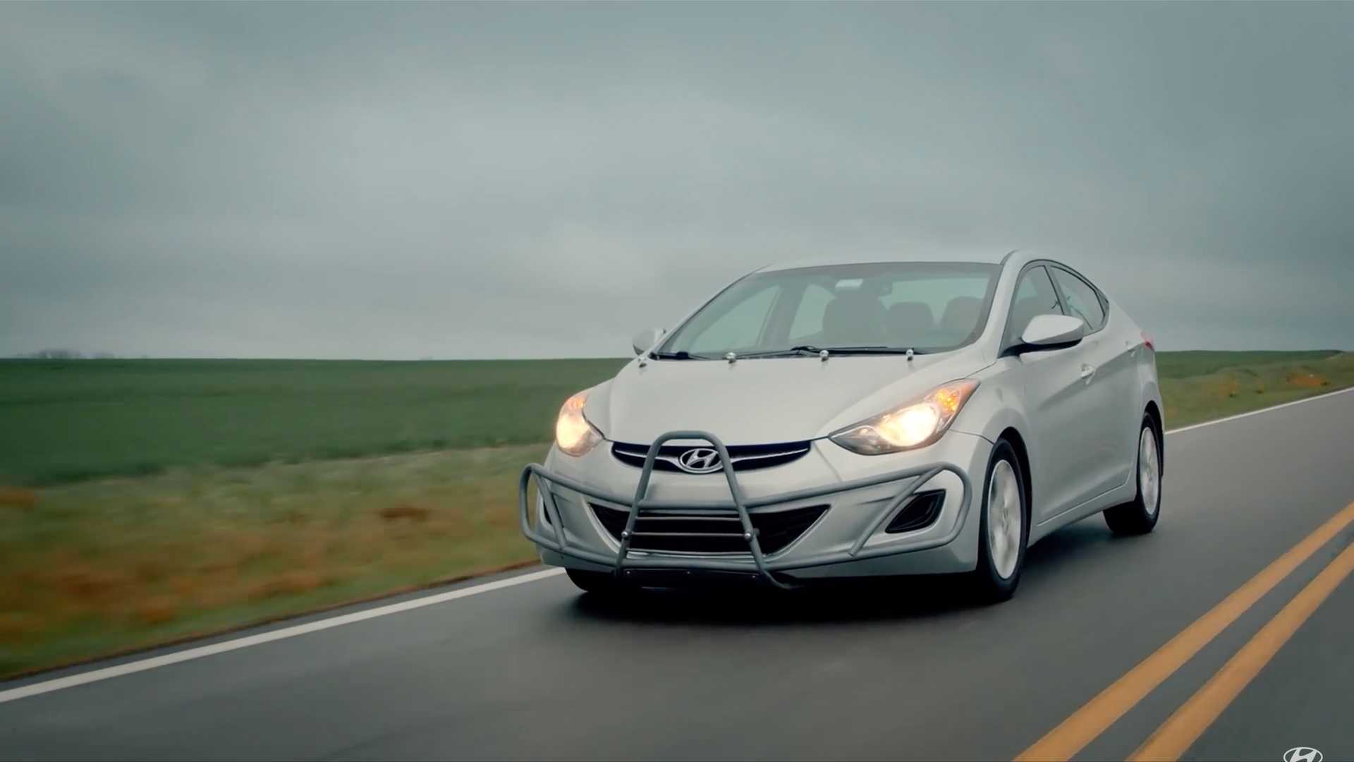 Έκανε 1.600.000 km με ένα Hyundai Elantra και της έκαναν δώρο ένα καινούργιο για να συνεχίσει!