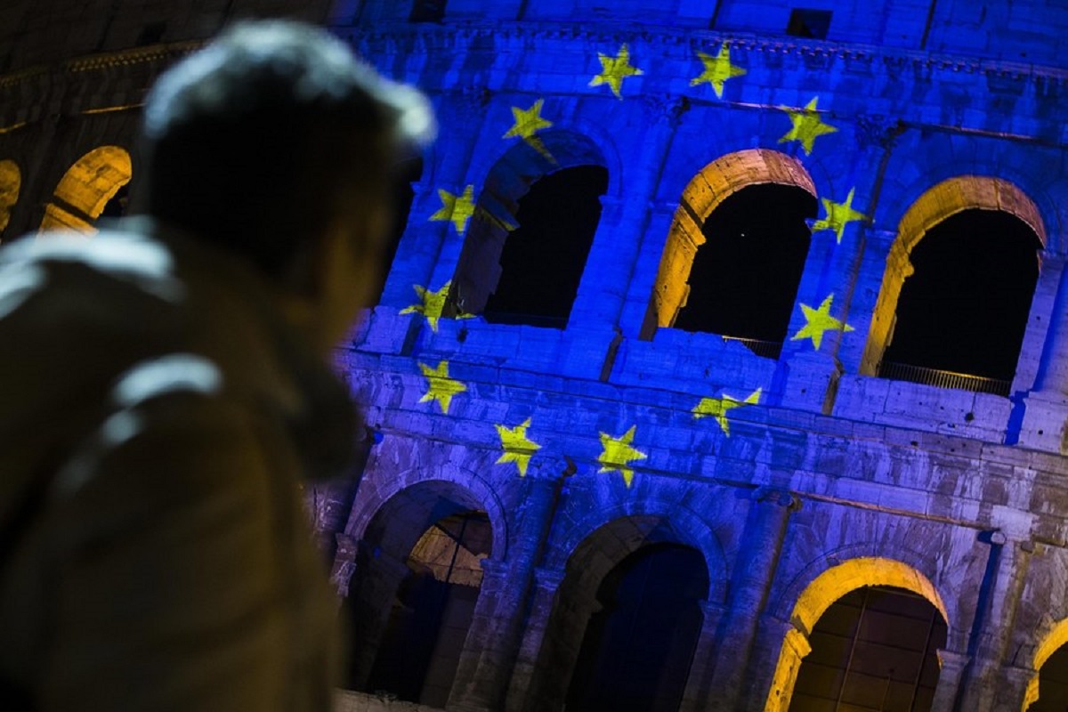 Τα βρίσκουν Ιταλία και Ευρωπαϊκή Ένωση για τον προϋπολογισμό!