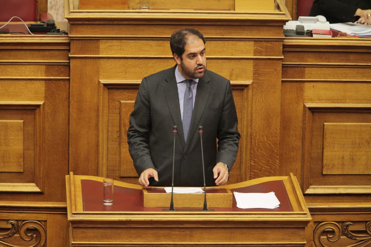 Βουλή: Στην “γραμμή” Βούλτεψη και ο Κεφαλογιάννης για μακεδονική μειονότητα