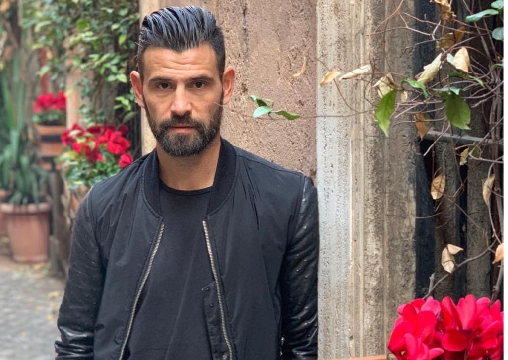 Μιχάλης Μουρούτσος: Χορεύει hip hop και τρελαίνει τους θαυμαστές του! [vid]