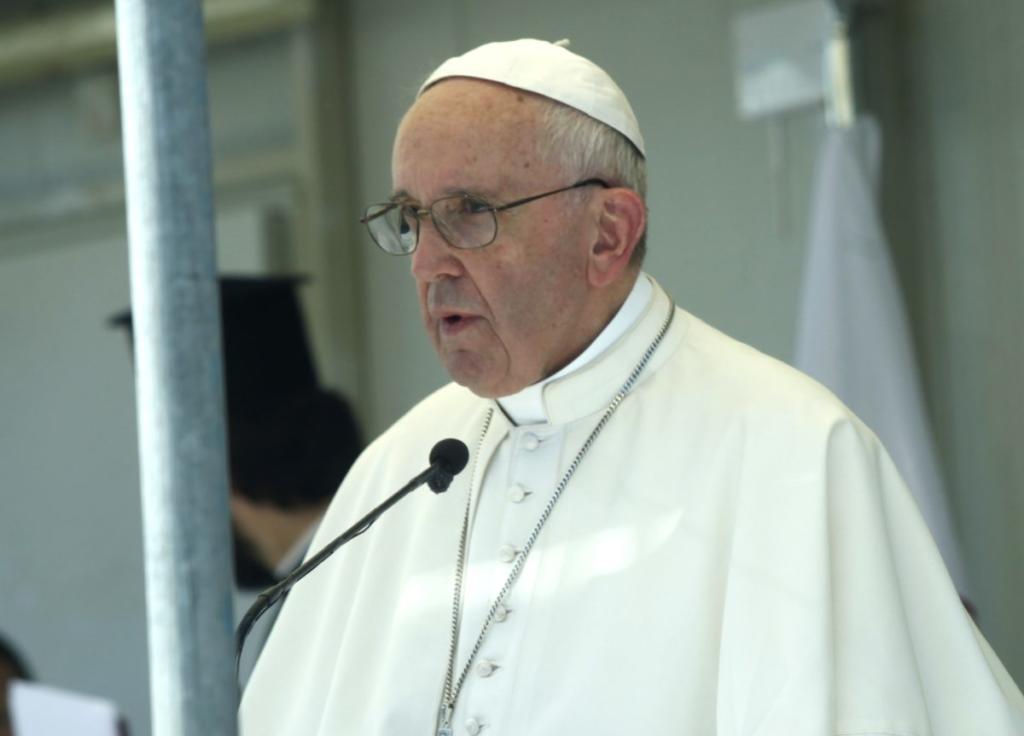 Υπέρ των μεταναστών ο πάπας Φραγκίσκος – “Μην τους κατηγορείτε για τα πάντα”!