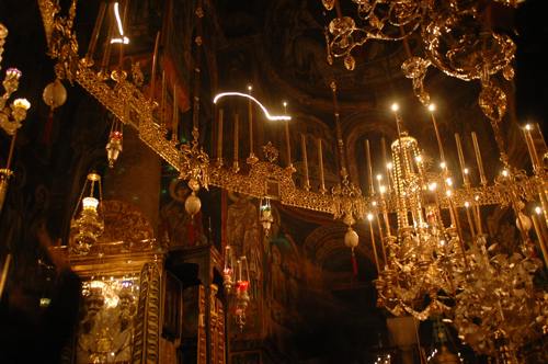 «Σιγά τον πολυέλαιο» – Πώς προέκυψε η φράση