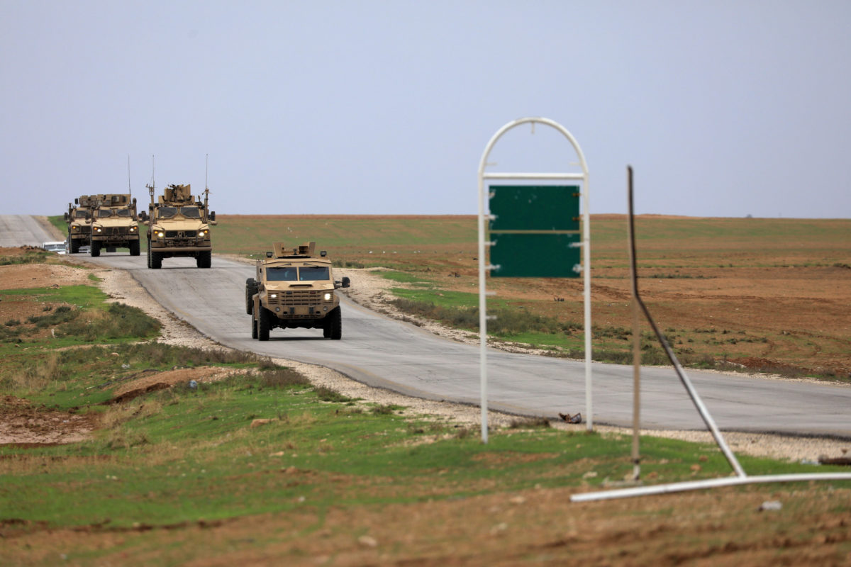Συρία: Γαλλία και Ηνωμένο Βασίλειο θα διατηρήσουν τον στρατό τους στην περιοχή