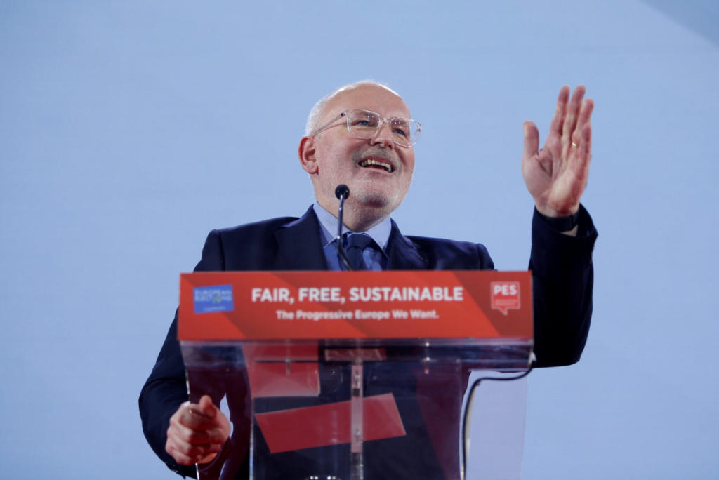 Φρανς Τίμερμανς: Το προφίλ του υποψηφίου των “Σοσιαλιστών” για την προεδρία της Κομισιόν