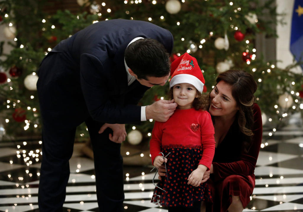 Τσίπρας Μπαζιάνα κάλαντα