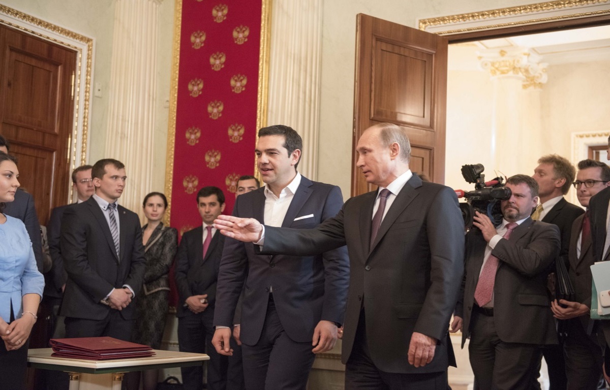 Τέλος στην ένταση των ελληνορωσικών σχέσεων προσδοκά το Κρεμλίνο με την επίσκεψη Τσίπρα