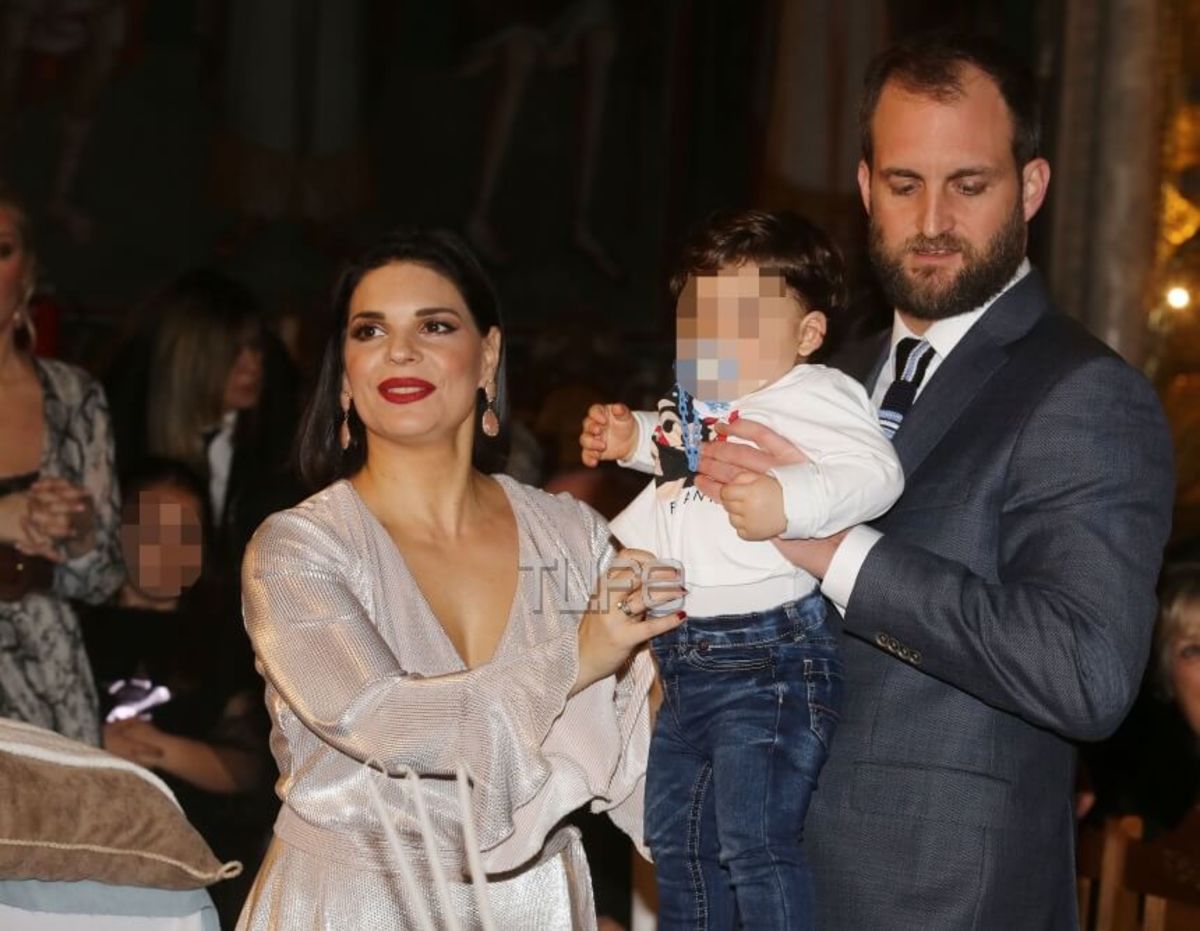 Μαρίνα Ασλάνογλου – Δημοσθένης Πέππας: Το φωτογραφικό άλμπουμ της βάφτισης του γιου τους!