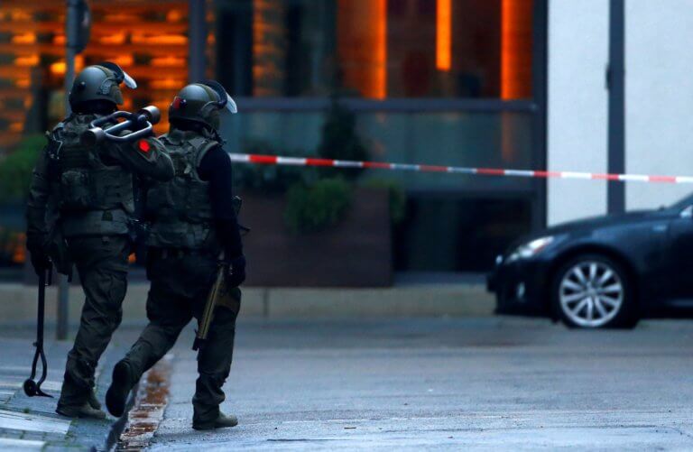 Συναγερμός στη Φρανκφούρτη: Απειλή για βόμβα σε τρένο | Newsit.gr Συναγερμός στη Φρανκφούρτη: Απειλή για βόμβα σε τρένο | Newsit.gr