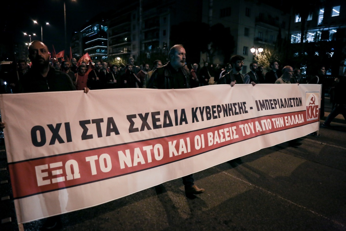 ΚΚΕ: “Τσίπρας – Ζάεφ υπηρέτες του ΝΑΤΟ και των Αμερικανών”