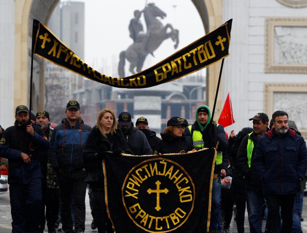 Σκοπιανό: Παραιτήθηκε βουλευτής του Ζάεφ – Θρίλερ η ψηφοφορία για την αλλαγή ονομασίας της ΠΓΔΜ!