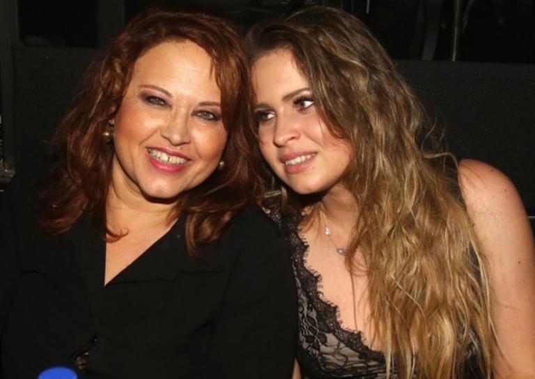 Η Νικολέττα Βλαβιανού έγινε γιαγιά – Η πρώτη φωτογραφία του εγγονού της και το δημόσιο μήνυμά! | Newsit.gr Η Νικολέττα Βλαβιανού έγινε γιαγιά – Η πρώτη φωτογραφία του εγγονού της και το δημόσιο μήνυμά! | Newsit.gr