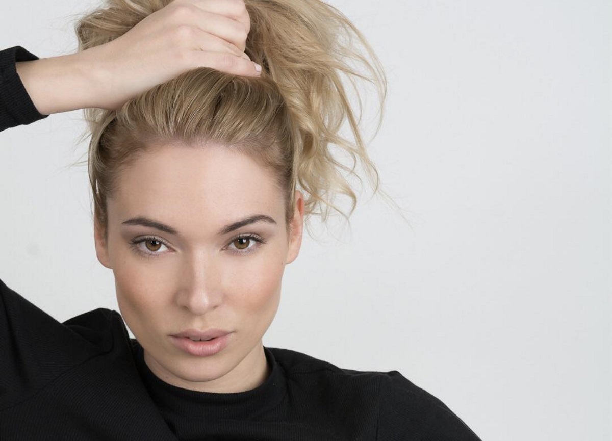 Μικαέλα Φωτιάδη: Τρολάρει πρώτη φορά τον εαυτό της για το «ρ»! [video]