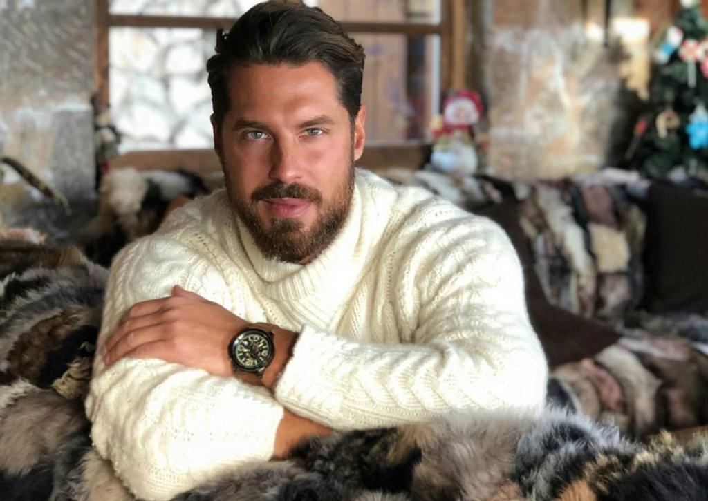 Ο Νάσος Παπαργυρόπουλος υπέκυψε στο «10 years challenge»- Δες την αλλαγή στην εμφάνισή του!