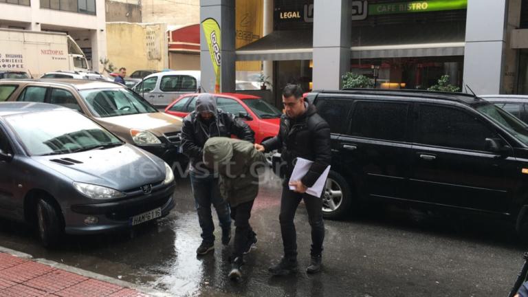 “Δεν φταίω εγώ” λέει ο 30χρονος για το έγκλημα στον Πειραιά | Newsit.gr “Δεν φταίω εγώ” λέει ο 30χρονος για το έγκλημα στον Πειραιά | Newsit.gr