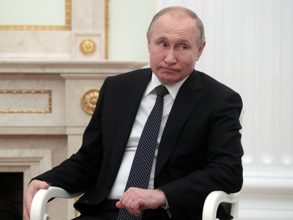 Πούτιν: Κυκλοφορεί πανί με πανί…