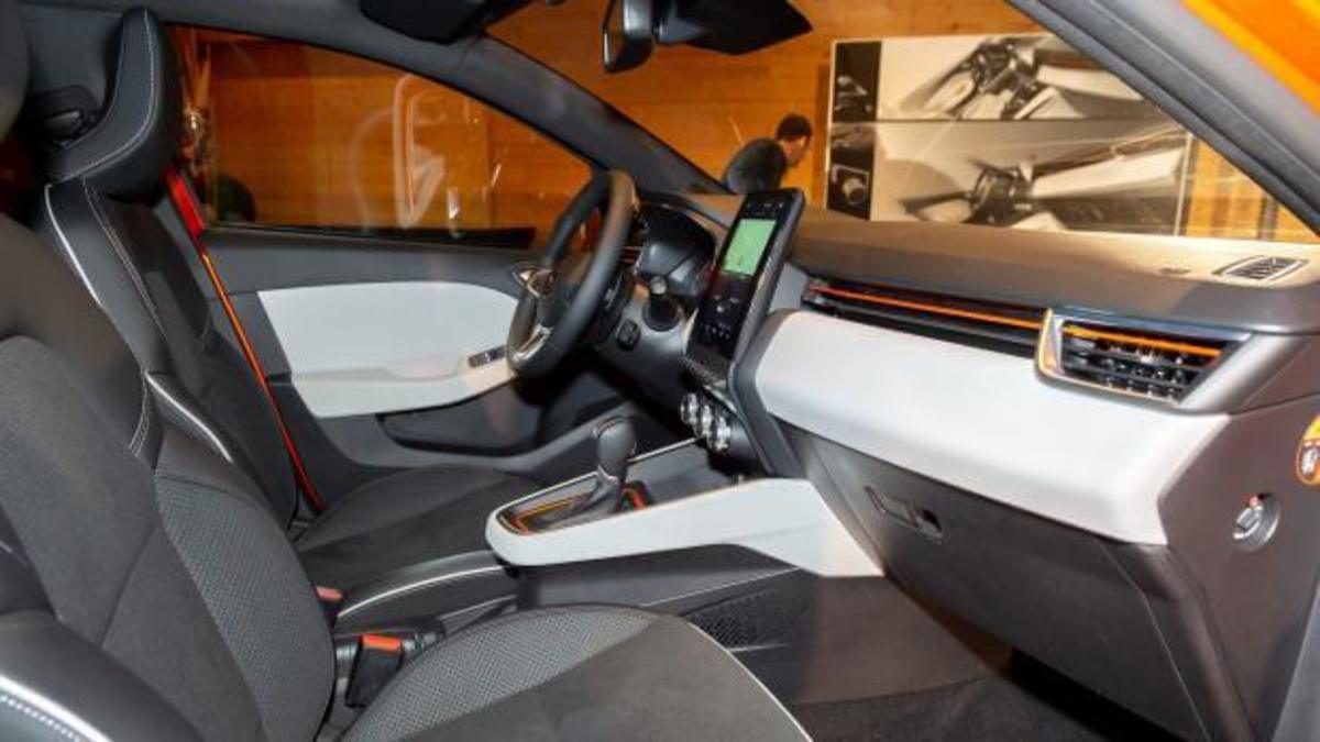 Αυτό είναι το εσωτερικό του νέου Renault Clio [vid]