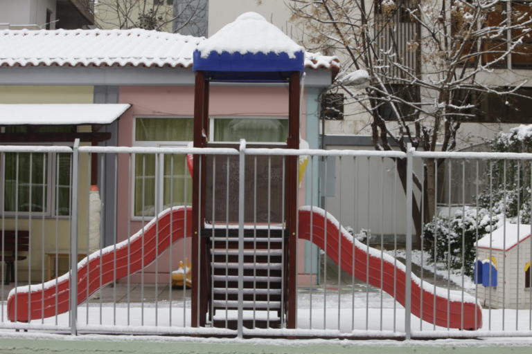 Κλειστά σχολεία στην Αττική και την Τετάρτη