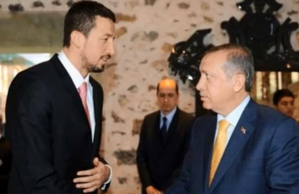 “Επίθεση” Τούρκογλου σε Καντέρ: “Προσπαθεί να λερώσει την Τουρκία”