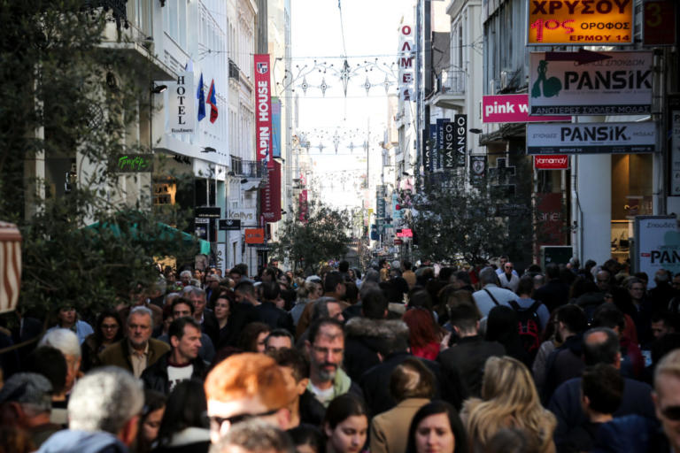 Έρευνα: 4 στους 10 Έλληνες επιχειρηματίες είναι αισιόδοξοι για την εξέλιξη της οικονομίας