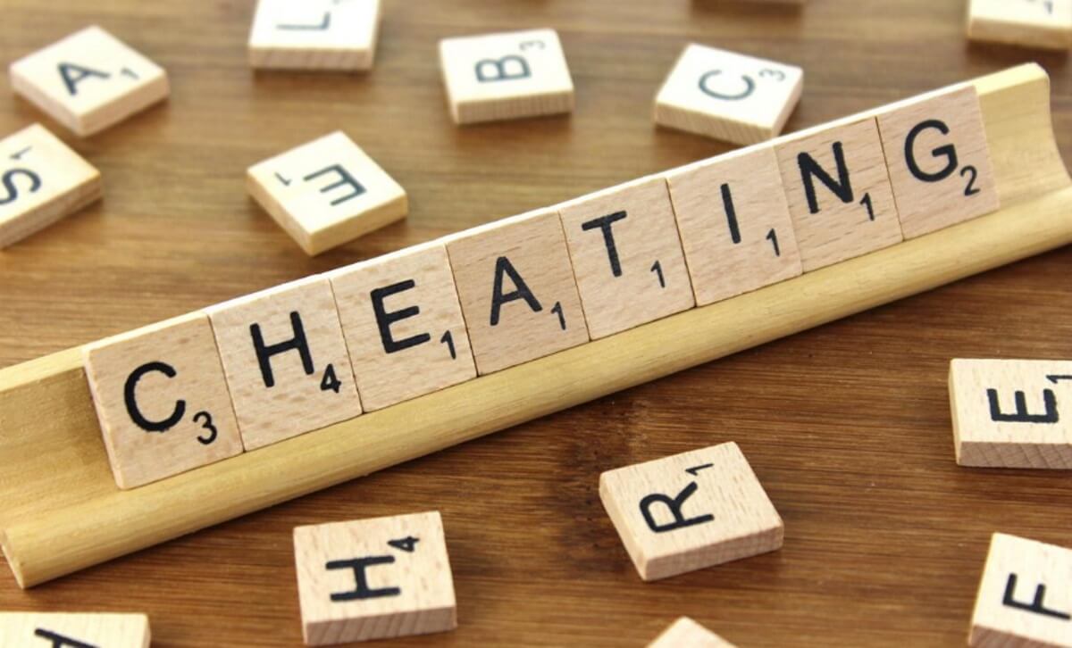 «Πολλές φορές ήμουν άπιστος, αλλά δεν με έχουν πιάσει ποτέ επ’ αυτοφόρω»