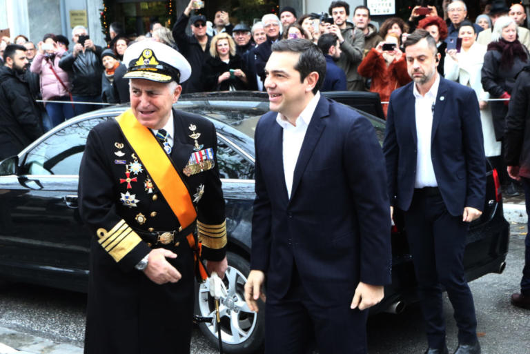 Αρχηγός ΓΕΕΘΑ ναύαρχος Αποστολάκης: Ποιος είναι ο νέος υπουργός Άμυνας