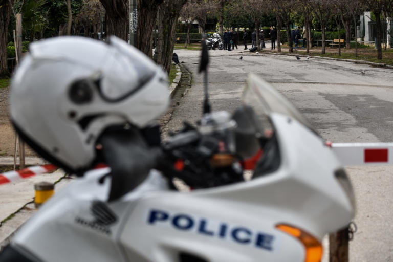 Έγκλημα στον Πειραιά: “Πάμε έξω να ξηγηθούμε” τα τελευταία λόγια πριν τον πυροβολισμό | Newsit.gr Έγκλημα στον Πειραιά: “Πάμε έξω να ξηγηθούμε” τα τελευταία λόγια πριν τον πυροβολισμό | Newsit.gr
