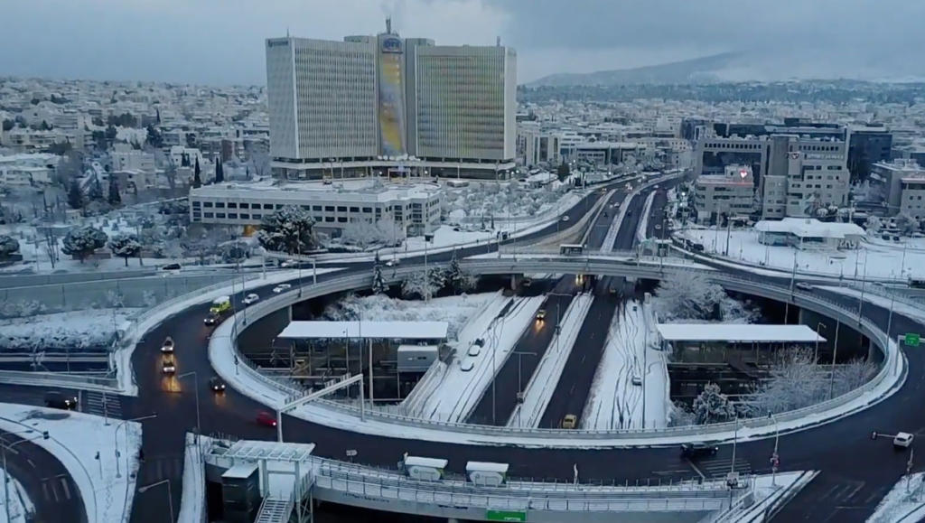 Καιρός: Η χιονισμένη Αττική από ψηλά – Εντυπωσιακό video