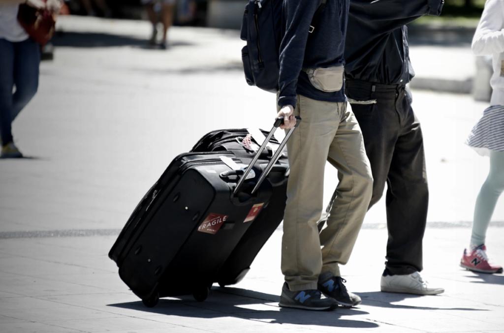 Κιλκίς: Πέρασε παράνομα στην Ελλάδα αλλά το μεγάλο θέμα ήταν οι αποσκευές του [pics]