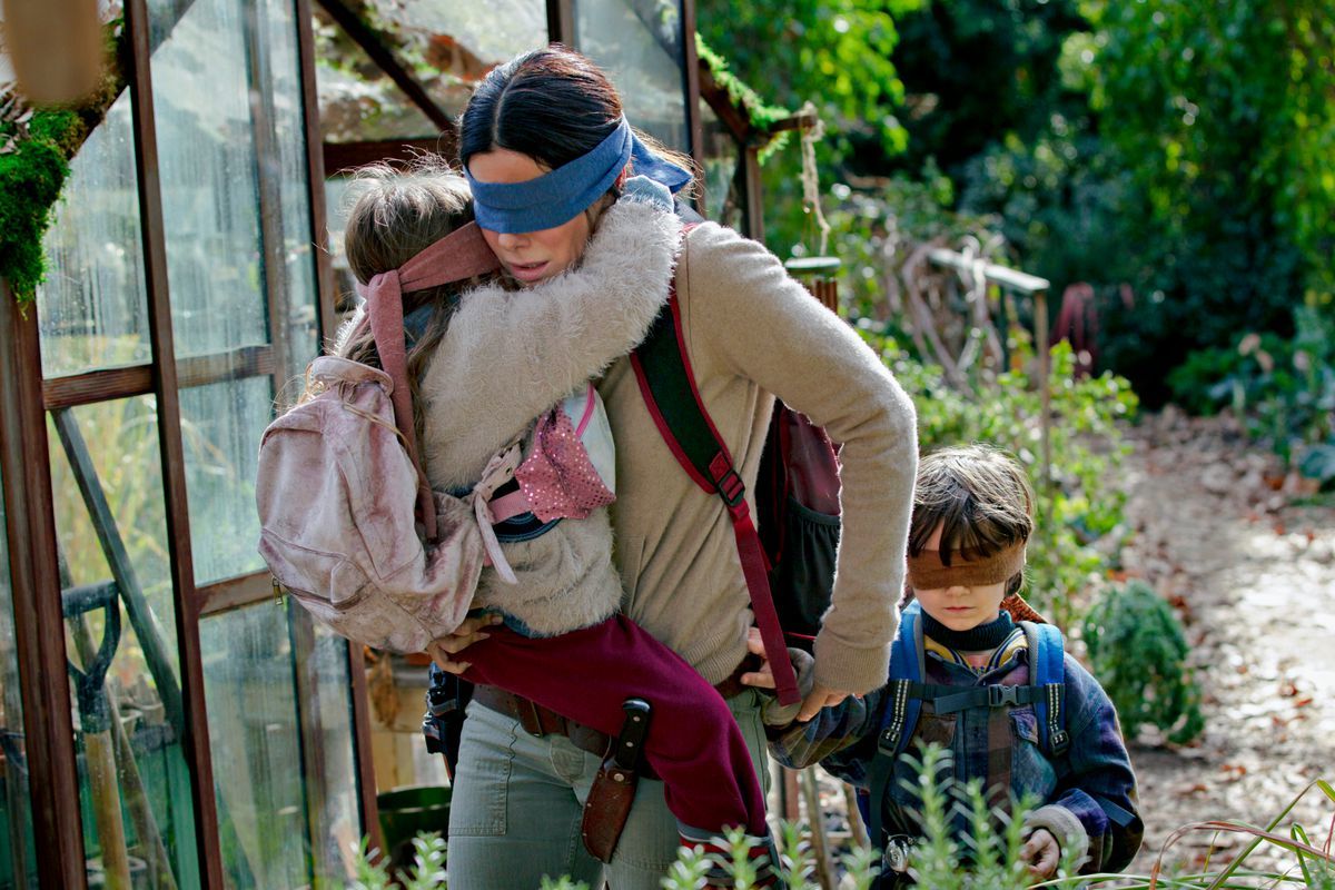 Bird Box: Η Σάντρα Μπούλοκ κάνει αποκαλύψεις για το θρίλερ της χρονιάς