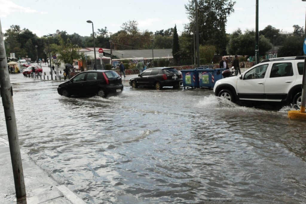 Καιρός: Αγριεμένος την Τετάρτη με βροχές, καταιγίδες και χαλάζι!