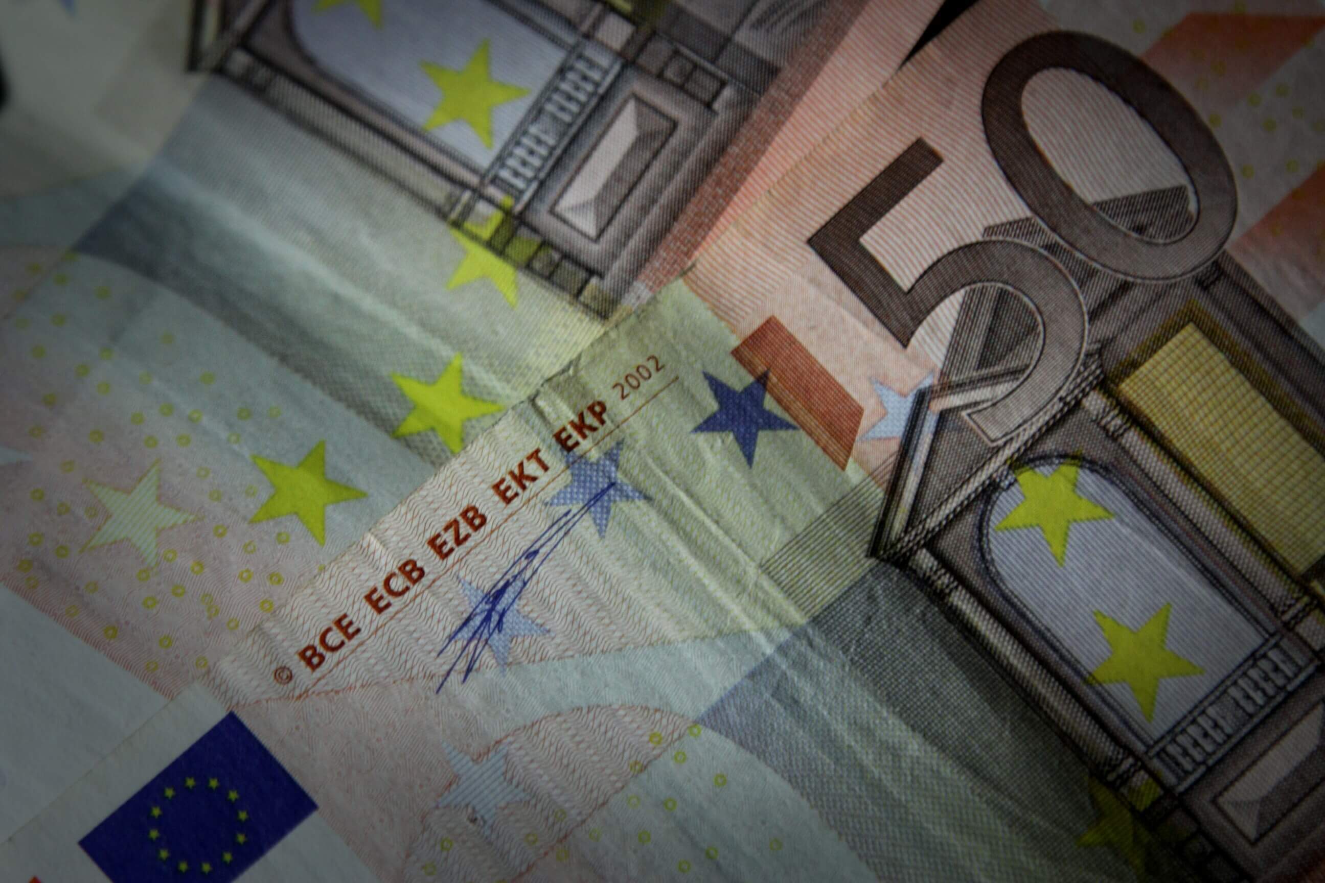 Süddeutsche Zeitung: Φρέσκο χρήμα στην Ελλάδα από επενδυτές