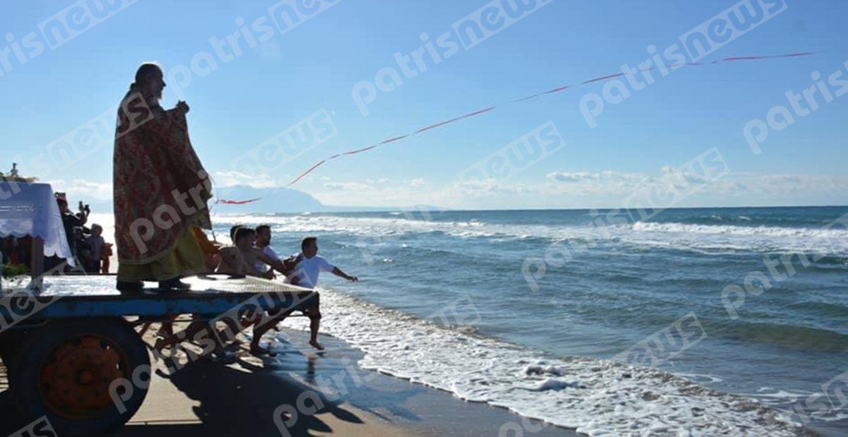 Ζαχάρω: Τα διαφορετικά Θεοφάνια στον Κακόβατο – Η λεπτομέρεια που τράβηξε τα βλέμματα [pics]