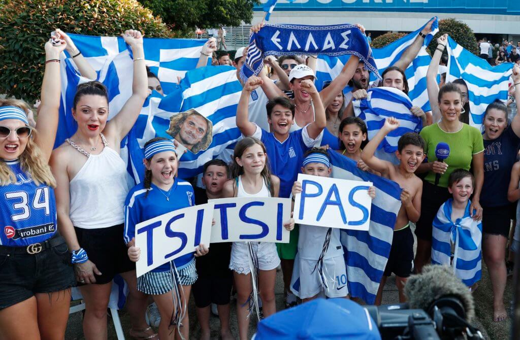 Τσιτσιπάς: “Νικητές” οι Έλληνες στην Αυστραλία! Φοβερή “ατμόσφαιρα” στη Μελβούρνη [pics]