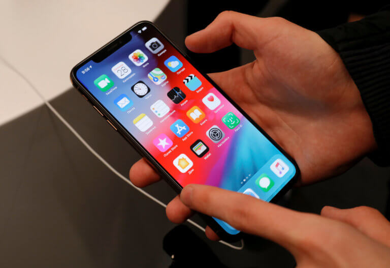 Apple: «Τρέχει» να διορθώσει λάθος στο FaceTime – Τι προκαλεί στα iPhone | Newsit.gr Apple: «Τρέχει» να διορθώσει λάθος στο FaceTime – Τι προκαλεί στα iPhone | Newsit.gr