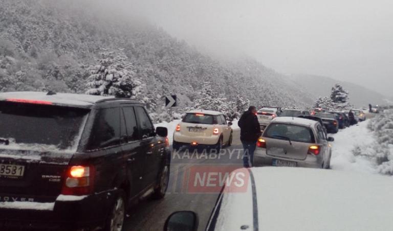 Καραμπόλα 20 αυτοκινήτων στα Καλάβρυτα λόγω παγετού! | Newsit.gr Καραμπόλα 20 αυτοκινήτων στα Καλάβρυτα λόγω παγετού! | Newsit.gr