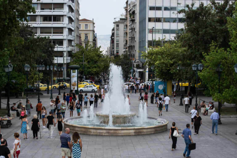 «Σκαρφάλωσε» ο κορονοϊός! 36.146 νέα κρούσματα σε μία εβδομάδα - 111 οι νεκροί