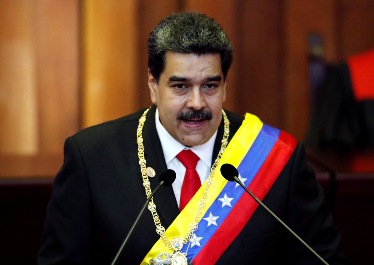 Βενεζουέλα: Ορκίστηκε ξανά πρόεδρος ο Μαδούρο εν μέσω “θύελλας” αντιδράσεων [pics]