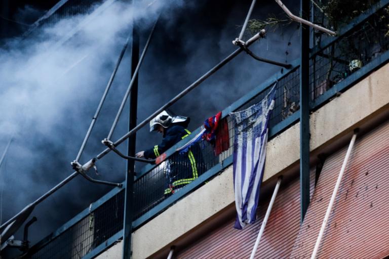 Φωτιά σε διαμέρισμα στην Νέα Σμύρνη! | Newsit.gr Φωτιά σε διαμέρισμα στην Νέα Σμύρνη! | Newsit.gr