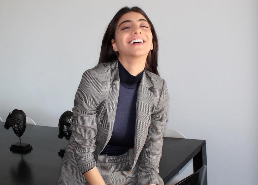 Ειρήνη Καζαριάν: Δες το εντυπωσιακό, τροπικό φρούτο που απόλαυσε! [pic]