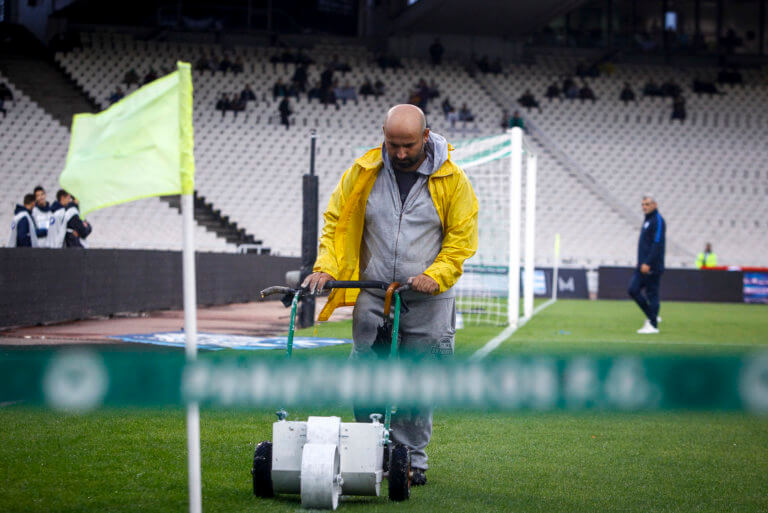 Εργασίες στο ΟΑΚΑ ενόψει Παναθηναϊκού! Σε κακή κατάσταση ο αγωνιστικός χώρος | Newsit.gr Εργασίες στο ΟΑΚΑ ενόψει Παναθηναϊκού! Σε κακή κατάσταση ο αγωνιστικός χώρος | Newsit.gr