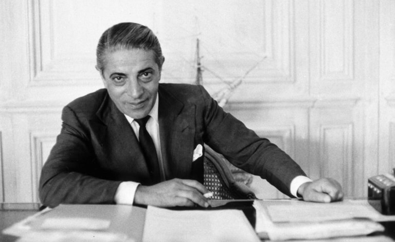 «Όταν ο Ωνάσης έβλεπε κάποιον να με ενοχλεί, πήγαινε και τον έδιωχνε» | Newsit.gr «Όταν ο Ωνάσης έβλεπε κάποιον να με ενοχλεί, πήγαινε και τον έδιωχνε» | Newsit.gr