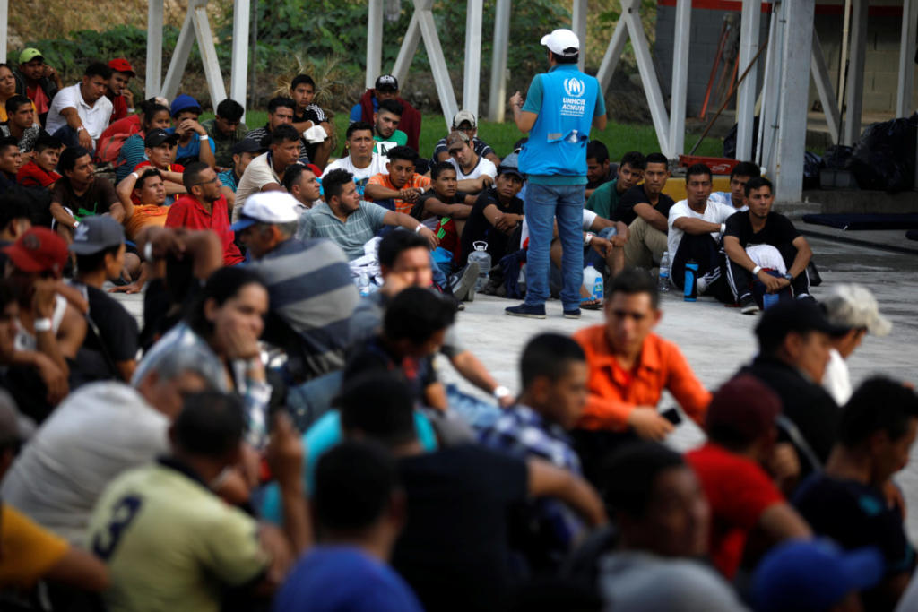 Μεξικό: Περνά τα σύνορα το καραβάνι με τους χιλιάδες μετανάστες από την Ονδούρα
