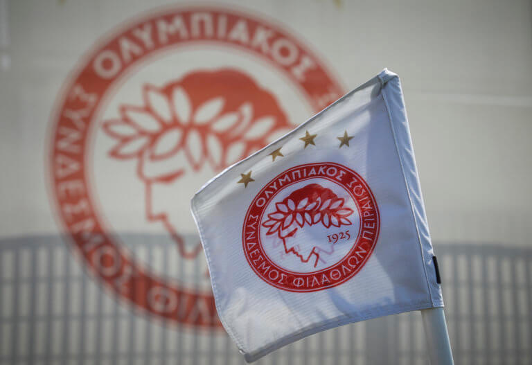 «Πόλεμος» Ολυμπιακού – ΑΕΚ! «Βολές» και προς ΕΠΟ και ΠΑΟΚ από τους Πειραιώτες | Newsit.gr «Πόλεμος» Ολυμπιακού – ΑΕΚ! «Βολές» και προς ΕΠΟ και ΠΑΟΚ από τους Πειραιώτες | Newsit.gr